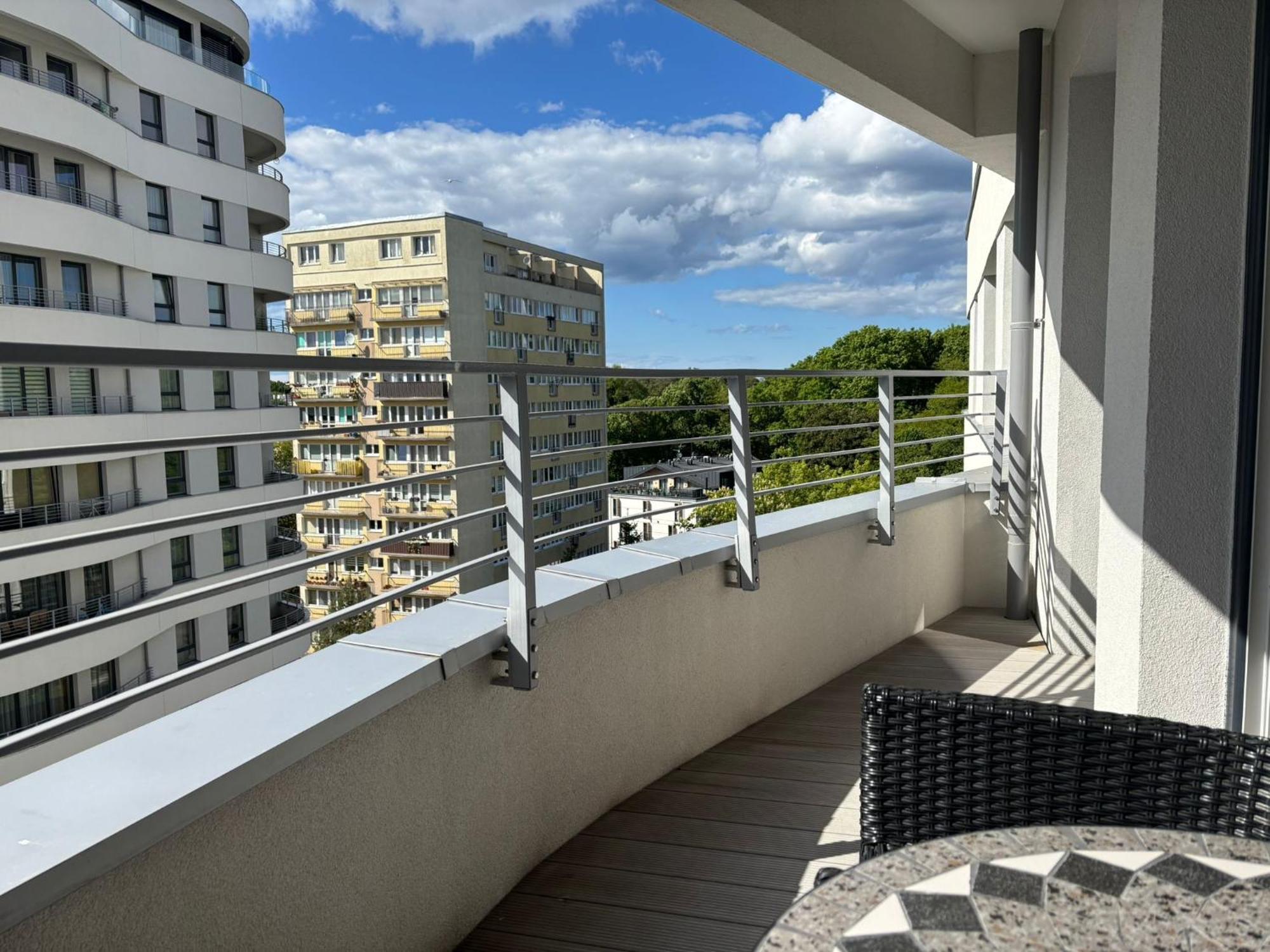 Sun Towers - Apartamenty Bryza - Apartamenty Z Parkingiem Swinoujscie Exterior photo